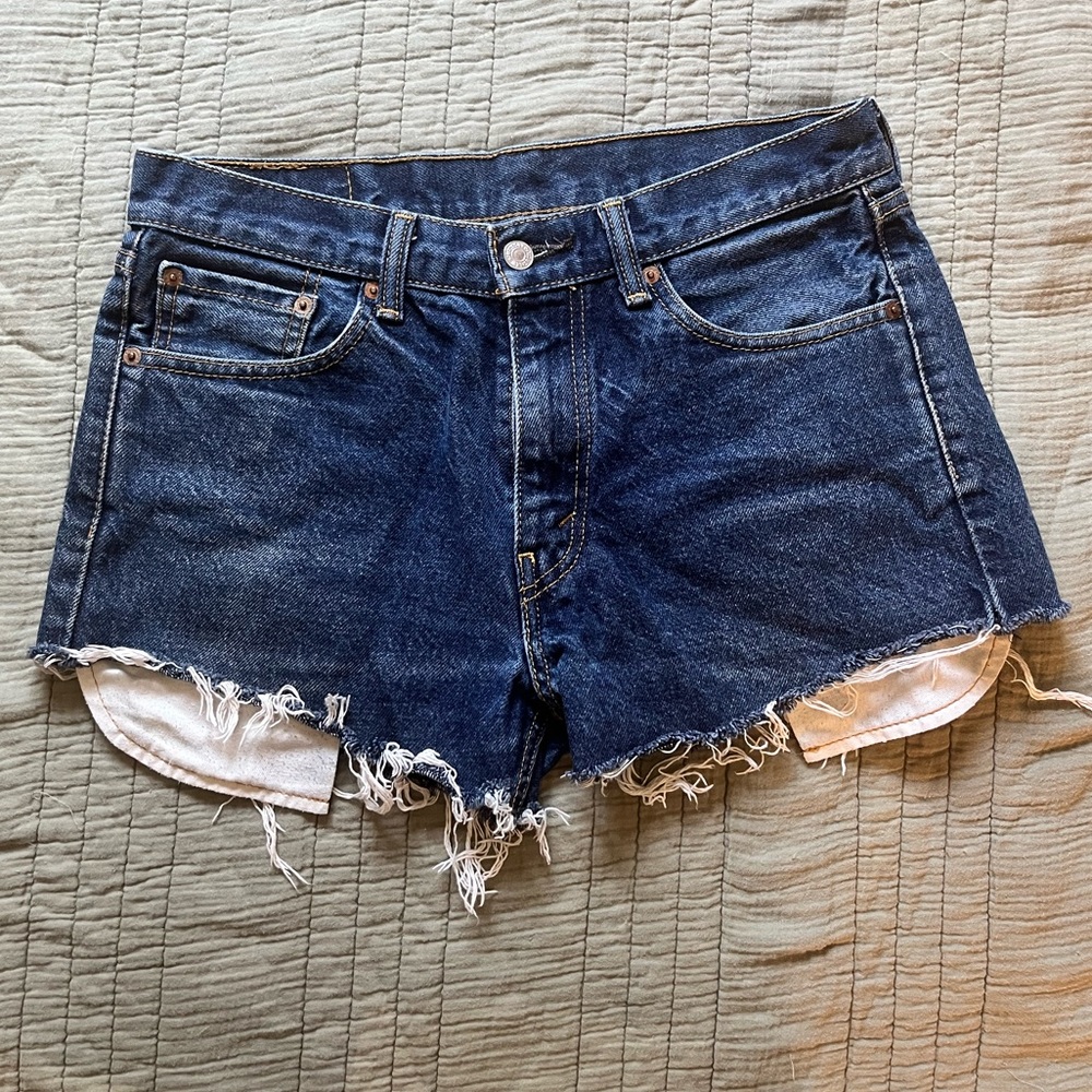 Levi’s Low-Rise 505 Shorts